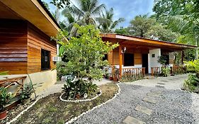 Ana'S Bungalow